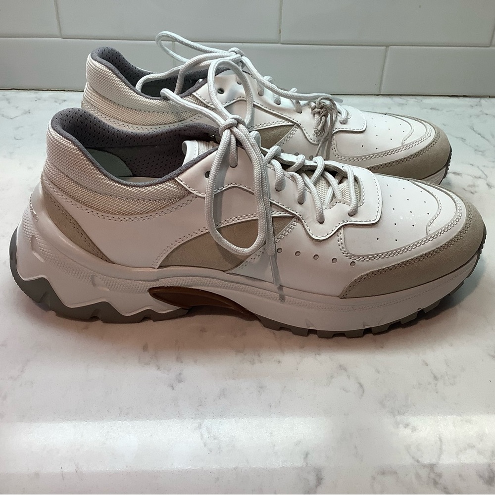 Eleventy Milano New Men’s White and Beige Runner Sneakers EU 42 US 8.5 to 9